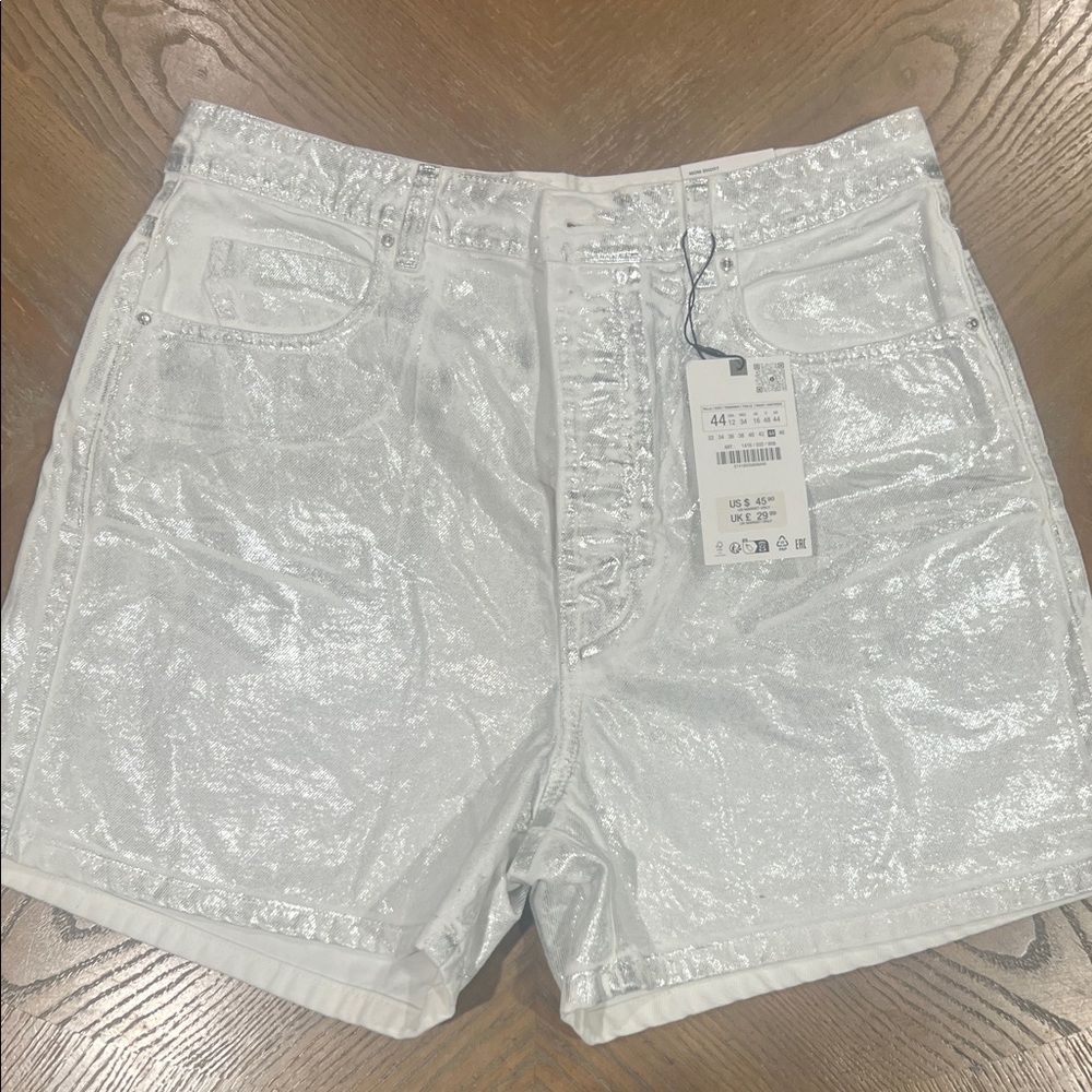 Zara Metallic Silver Shorts - Picture 1 of 2